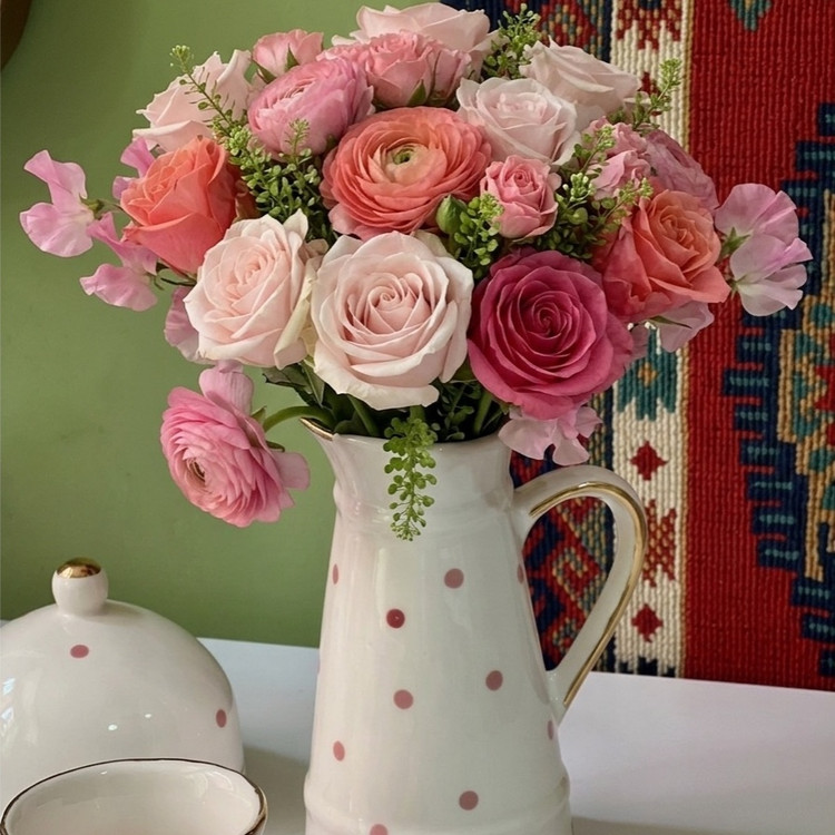 پارچ یا گلدان(پس کرایه)