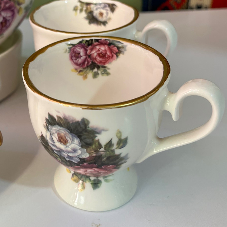 ست چایخوری باغ رز(پس کرایه)