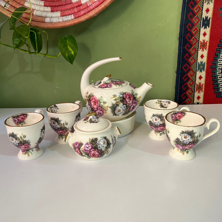 ست چایخوری باغ رز(پس کرایه)