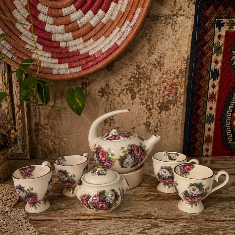 ست چایخوری باغ رز(پس کرایه)