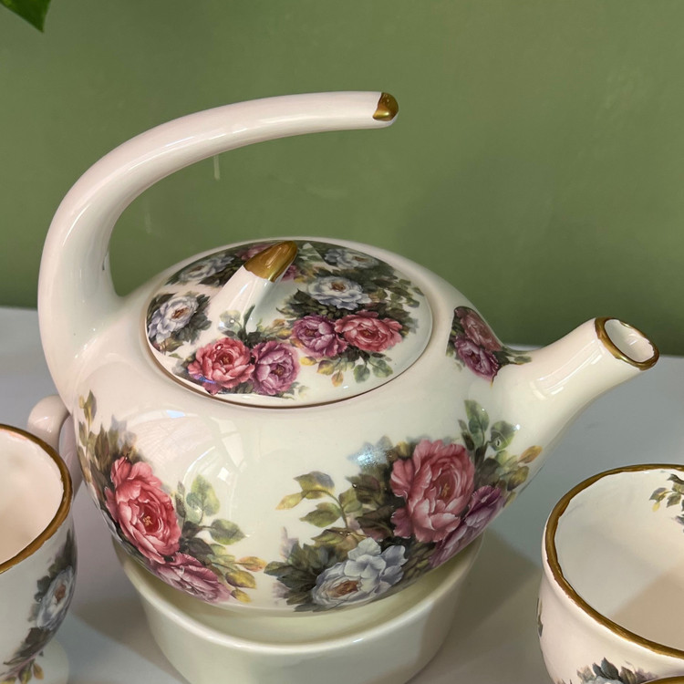 ست چایخوری باغ رز(پس کرایه)