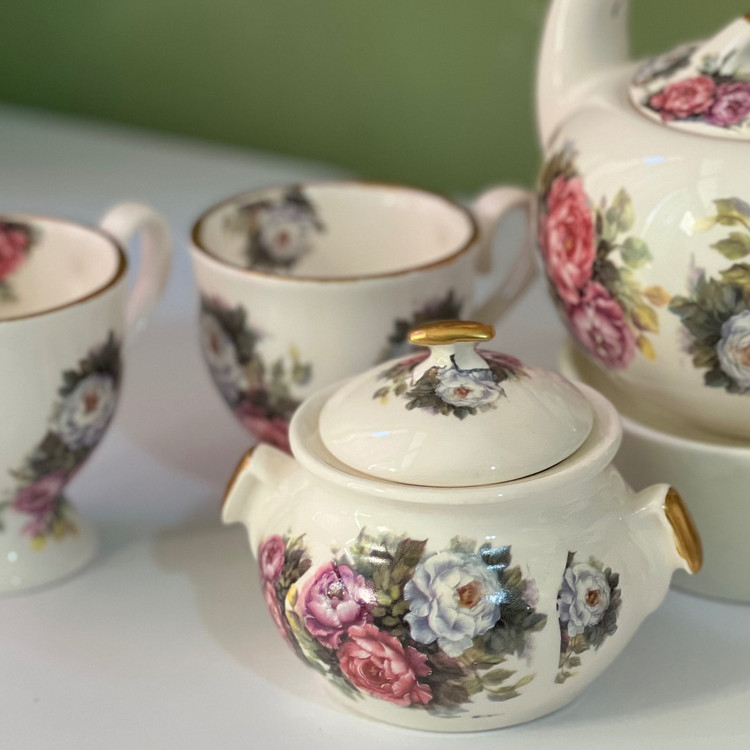 ست چایخوری باغ رز(پس کرایه)