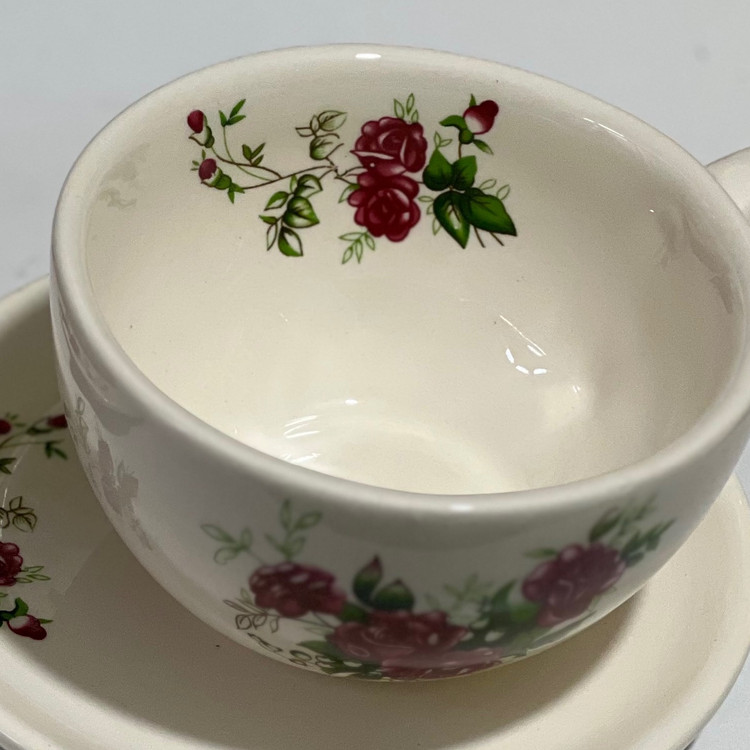 کاپ گل سرخی (پس کرایه)