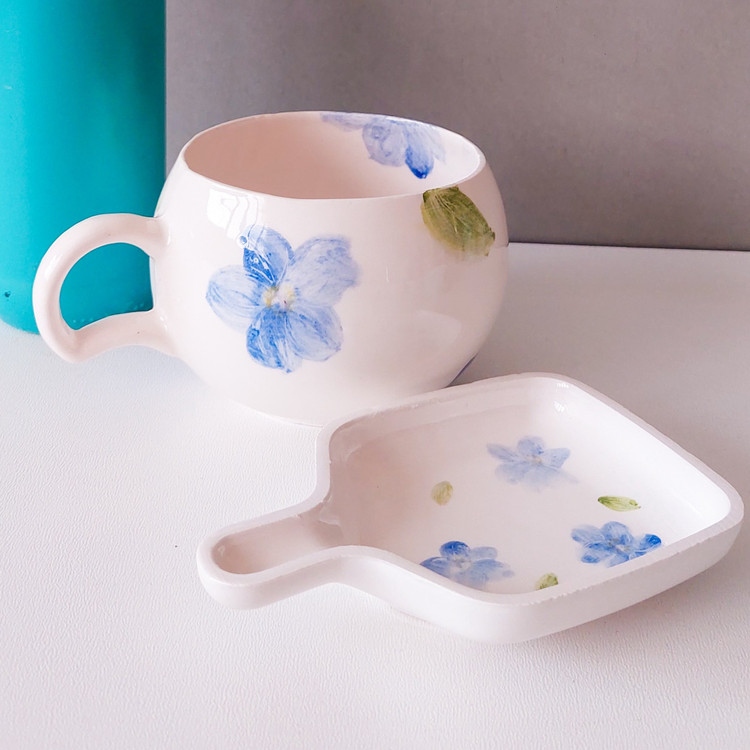 کاپ گلدار با مزه خوری(پس کرایه)