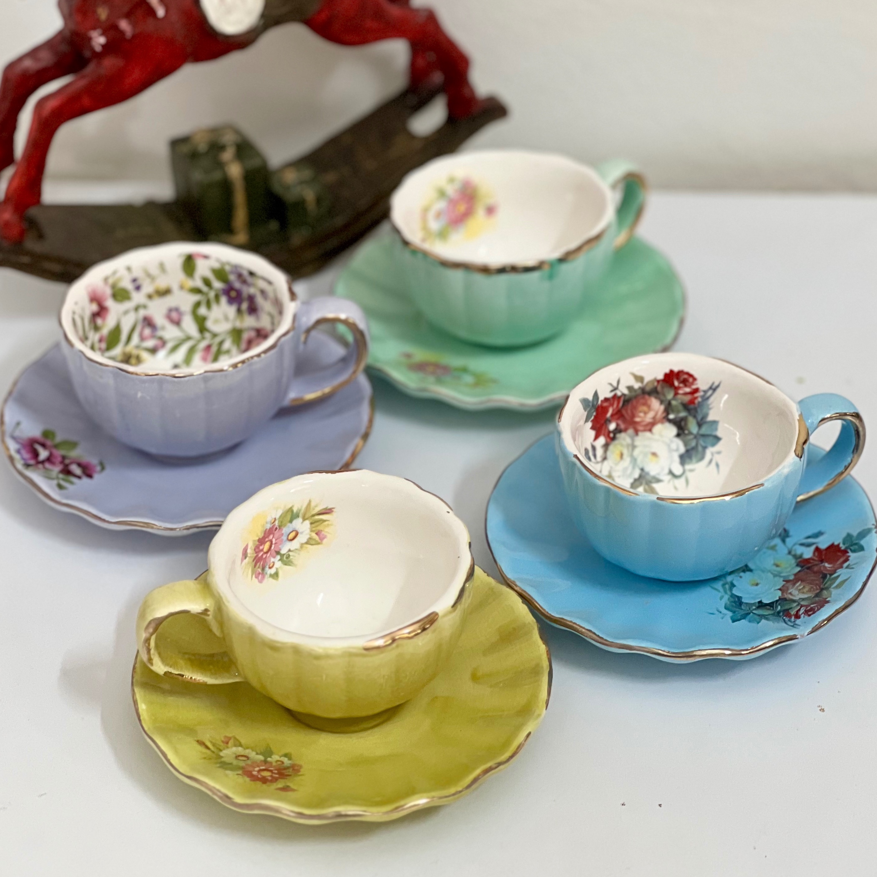 فنجان قهوه خوری با طلای مات(پس کرایه)