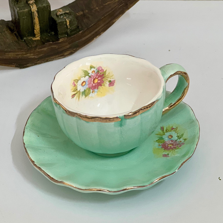 فنجان قهوه خوری با طلای مات(پس کرایه)