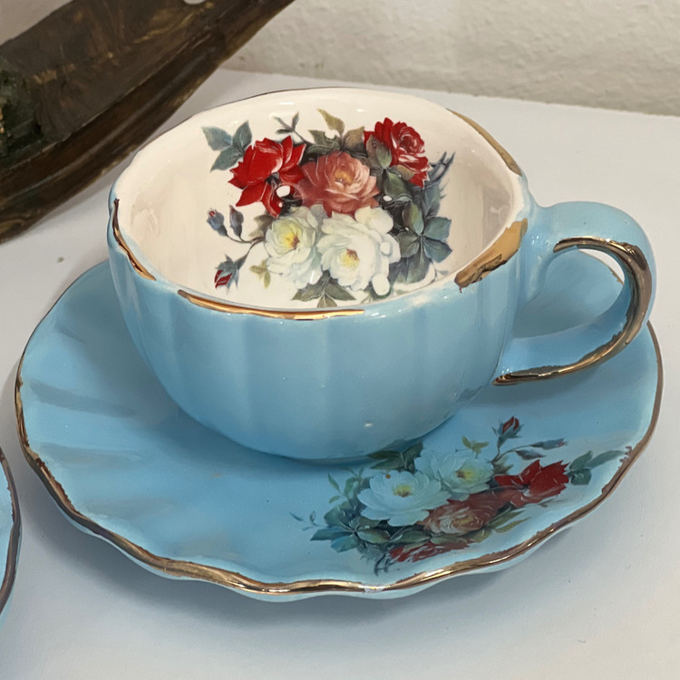 فنجان قهوه خوری با طلای مات(پس کرایه)
