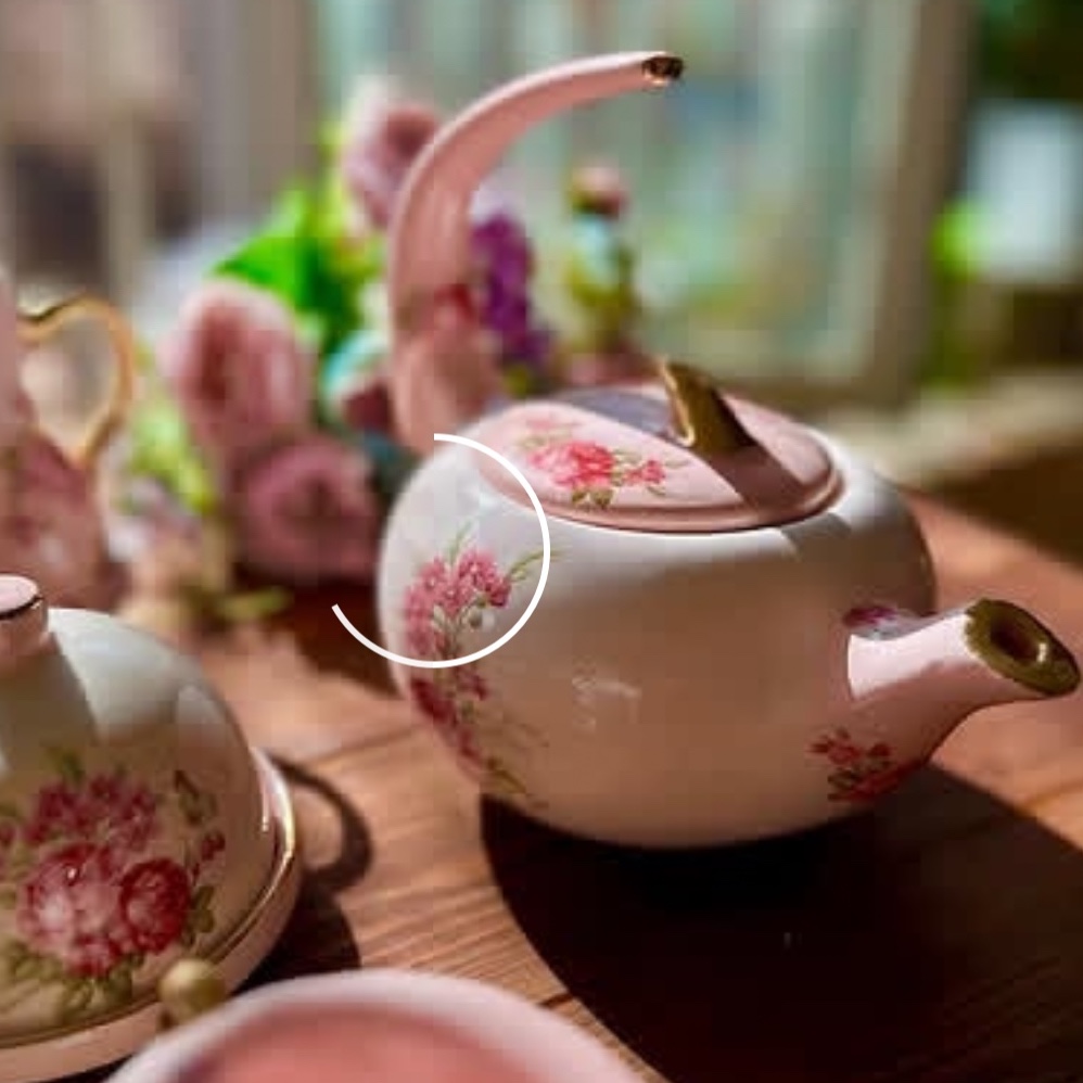 ست چایخوری الیزه مزین به طلای مات(پس کرایه)